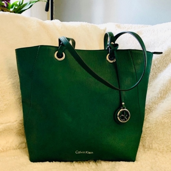 Calvin Klein Tote bag (No CK charm) - Picture 12 of 12